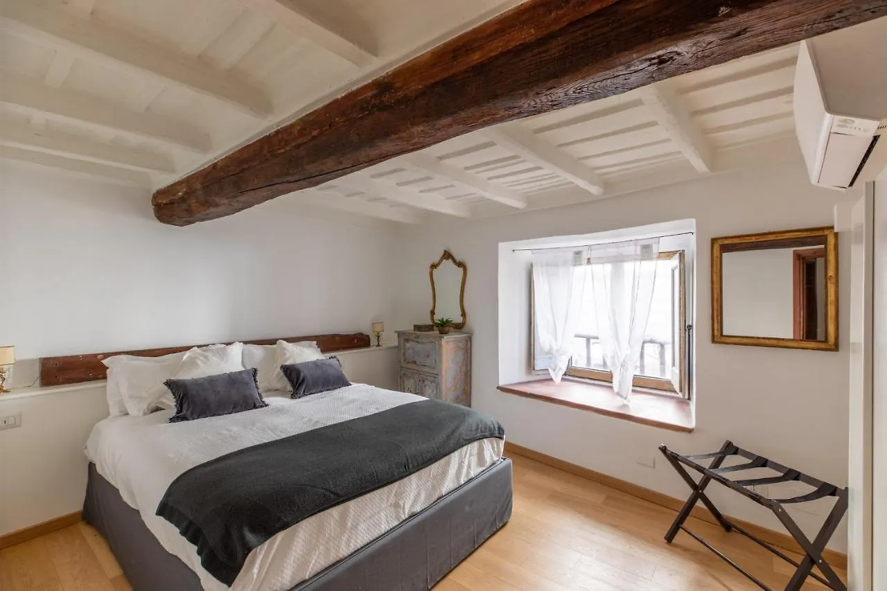 Iflat Elegant Apartment In Historical Building Řím